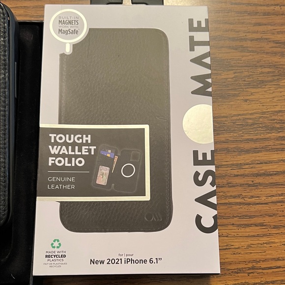 Case-Mate Tough Wallet Folio for iPhone 6.1" - Black Leather - Picture 1 of 3
